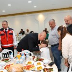 ADIYAMAN (PERRE) - Şeriban ÖZÇAKMAK - Adıyaman Valisi Abdullah Küçük, "30 Haziran Koruyucu Aile Günü" dolayısıyla düzenlenen programda koruyucu aileler ve devlet himayesindeki çocuklarla akşam yemeğinde buluştu.