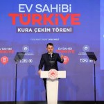 ADIYAMAN (PERRE) - Adıyaman'da Yüzyılın Konut Projesi kapsamında 5 bin sosyal konut için ilk kura çekimi bugün yapılacak.