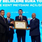 ADIYAMAN (PERRE) - (Şeriban ÖZÇAKMAK) - Çevre, Şehircilik ve İklim Değişikliği Bakanı Murat Kurum, Adıyaman'da TPAO Konferans Salonu'nda düzenlenen "Ev Sahibi Türkiye" Projesi kapsamında Adıyaman Merkez Konut Belirleme K...