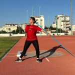 ADIYAMAN (PERRE) - (Şeriban ÖZÇAKMAK) - 6 Şubat depremlerinde Adıyaman'da enkaz altında 3 gün boyunca yaşam mücadelesi veren, annesini, babasını ve kardeşini kaybeden Meryem Hanne Erbil, sağ kolunu da yitirmesine rağmen...