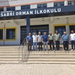 ADIYAMAN (PERRE) - (Mustafa KAMIŞ) - Adalı Hiniç Derneği Başkanı Hüseyin Teke ve dernek yönetim kurulu üyeleri, Sabri Orman İlkokulu Müdürü Ahmet Tatar'ı makamında ziyaret etti.