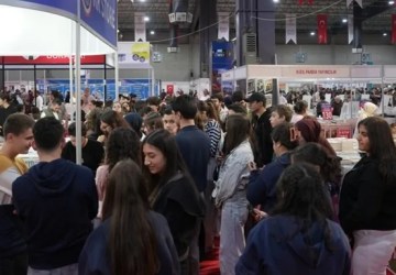 Denizli TÜYAP Kitap Fuarı 9 Günde 280 Bin Ziyaretçiyi Ağırladı