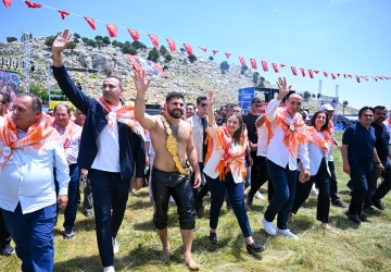 Feslikan Er Meydanı’nda Zaferin Adı Belli Oldu