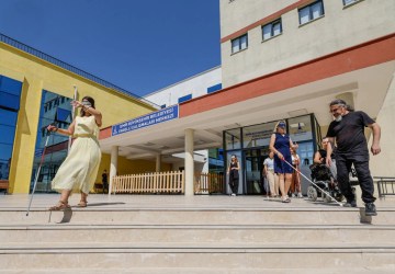 İzmir’de Görme Engellilere Destek Verecek Personele Özel Eğitim