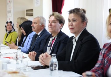 Keçiören’de “Değerlerimizin İzinde Kadın ve Aile” Söyleşisi Düzenlendi