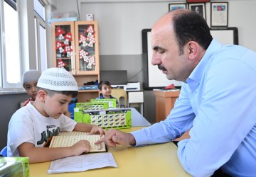 Başkan Altay, Minik Kur’an Talebeleriyle Buluştu