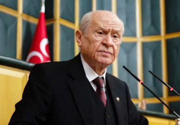 Bahçeli’den Erdoğan’ın Yeniden Adaylığı İçin Seçimlerin Yenilenmesi Çağrısı