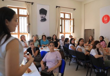 Keçiören’de Ailelere Yönelik Ebeveynlik Semineri