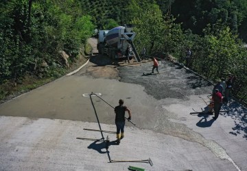 Ordu Kabadüz’de 600 Metrelik Beton Yol Tamamlandı