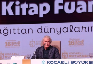 John Perkins’ten Kocaeli Kitap Fuarı’nda Türkiye’nin Ekonomik Konumuna Vurgu