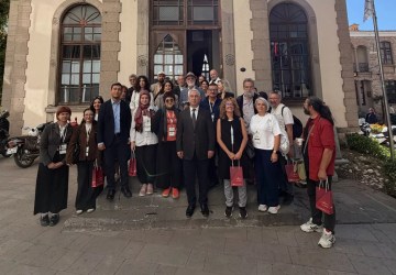 10. İzmir Uluslararası Edebiyat Festivali Sanatseverlerle Buluştu