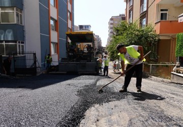 Maltepe’de Yol Yenileme Çalışmaları Sürüyor