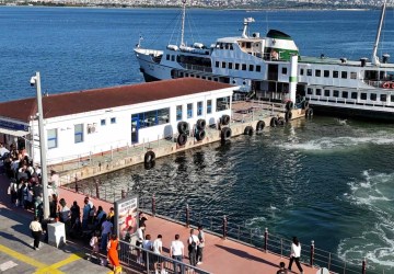 İzmit Körfezi’nde Mehtap Keyfi: Turlara Yoğun İlgi