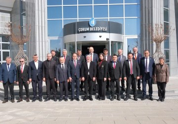 Başkan Aşgın, Muhtarlarla Mahalle Hizmetlerini Değerlendirdi