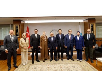 Memduh Büyükkılıç, AK Parti Heyetini Kayseri’de Ağırladı