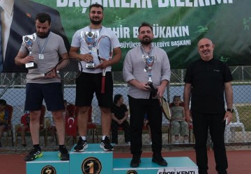Kocaeli’de Tenis Heyecanı Başladı
