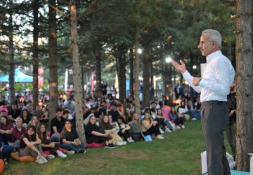 Bakan Uraloğlu, Kariyer Buluşmasında Gençlerle Bir Araya Geldi