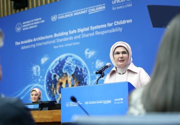 Emine Erdoğan’dan Çocukların Dijital Güvenliği İçin Küresel İş Birliği Çağrısı