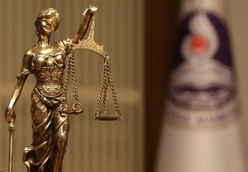 AYM’den Yoksulluk Nafakası Düzenlemesine İptal Kararı