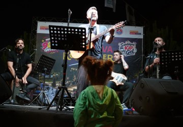 Maltepe’de Nostalji Gecesi: 90’lar Coşkusu Yaşandı