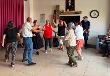 Mersin’de Emekliler Günü Coşkuyla Kutlandı