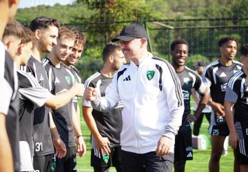 Başkan Büyükakın’dan Kocaelispor’a Moral Ziyareti