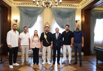 Kırkpınar Şampiyonu Erkan Taş’tan Antalya’da Anlamlı Ziyaret