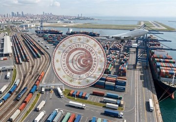 Dış Ticaret Beklentilerinde Ayrışma: İhracat Artarken İthalat Geriledi