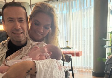 Demet Akalın’dan Berkay ve Özlem Ada Şahin’in Minik Kızı Mihre’ye Ziyaret