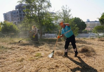 Maltepe’de Okullarda Yeni Eğitim Yılı Öncesi Temizlik Seferberliği