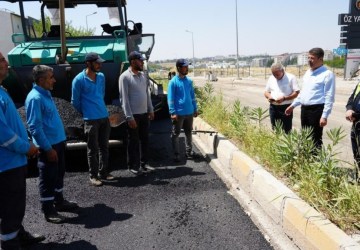 Tutdere asfalt mesaisini sahada takip etti: Yol çalışmaları kent genelinde sürüyor