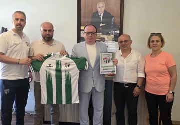 Artvinspor’dan kadın voleybolu için destek turu
