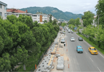 Altınordu’da Kaldırımlar Yenileniyor
