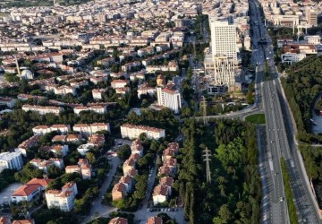 Manisa’da Köprülü Kavşak Hamlesi