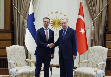 Erdoğan, NATO Zirvesi Kapsamında Finlandiya Cumhurbaşkanı Stubb ile Görüştü