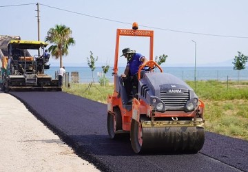 Sakız Ağacı yolunda asfalt tamam, yeni etaplar planlandı