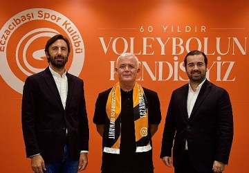 Eczacıbaşı'nın altyapısı 3 yıl daha Hüseyin Doğanyüz'e emanet