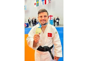 Kağıtspor'da başarı rüzgârı dinmiyor