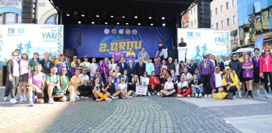 Uluslararası 2. Ordu Yarı Maratonu’nda Kazananlar Ödüllerine Kavuştu