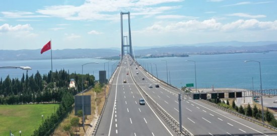 Osmangazi Köprüsü’nde Cumhuriyet Koşusu Heyecanı: Güzergâh Trafiğe Kapatılacak