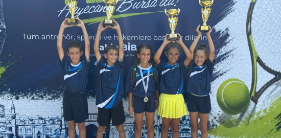 Bursa’da 8-9-10 Yaz Kupası’nda Büyükşehir Belediyespor Başarısı