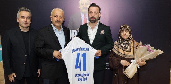 Gebze’de Dursun Ali Arslan Anısına Voleybol Turnuvası Başladı