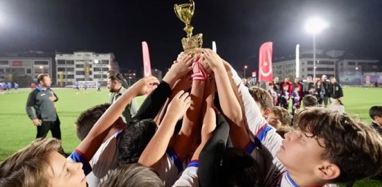 Denizli’de Cumhuriyet Bayramı Futbol Turnuvası Sona Erdi