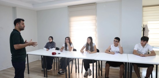 Osmangazi’den LGS Adaylarına Ücretsiz Eğitim Desteği