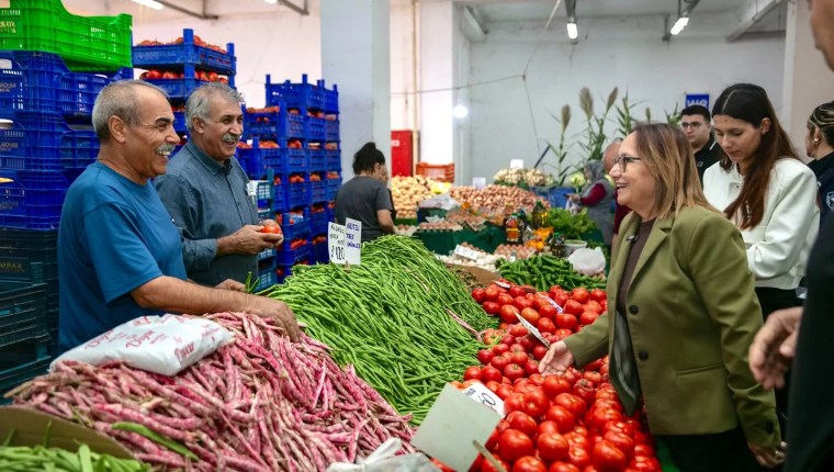 Güzelbahçe’de Saha Denetimi: Pazar Yeri ve Kaldırımlar İncelendi