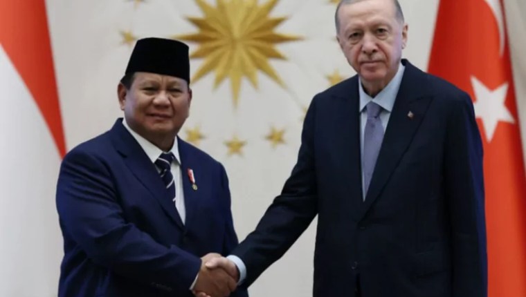Erdoğan, Endonezya Cumhurbaşkanı Subianto ile Telefonda Görüştü