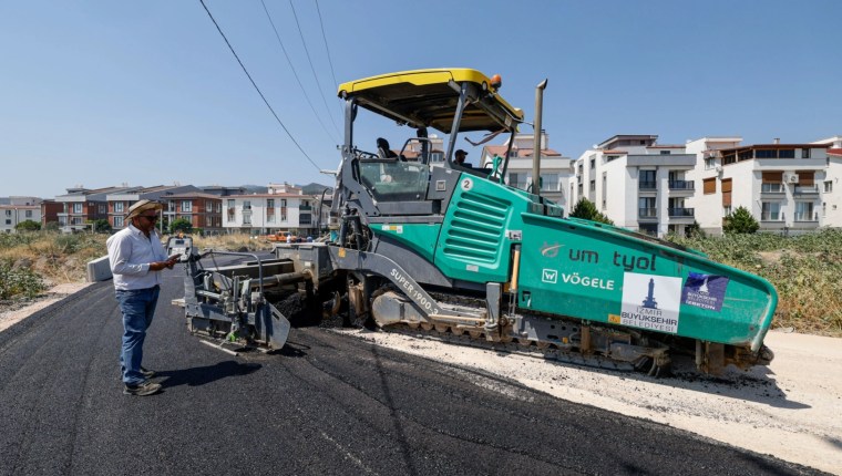 İzmir Bergama’da Yol Çalışmaları Hız Kesmeden Sürüyor