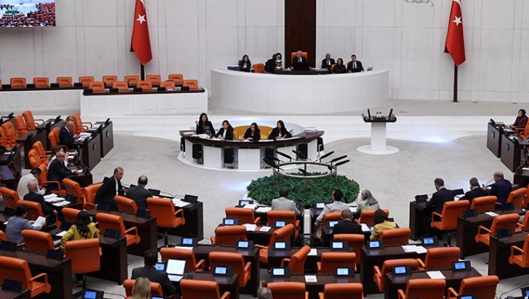 TBMM’de Emekli Maaşı Düzenlemesi İlk Adımı Geçti