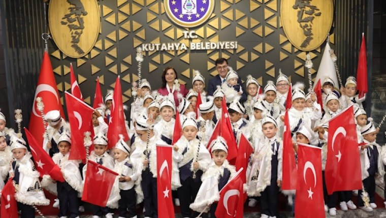 Kütahya’da 48 Çocuk İçin Toplu Sünnet Töreni Düzenlendi