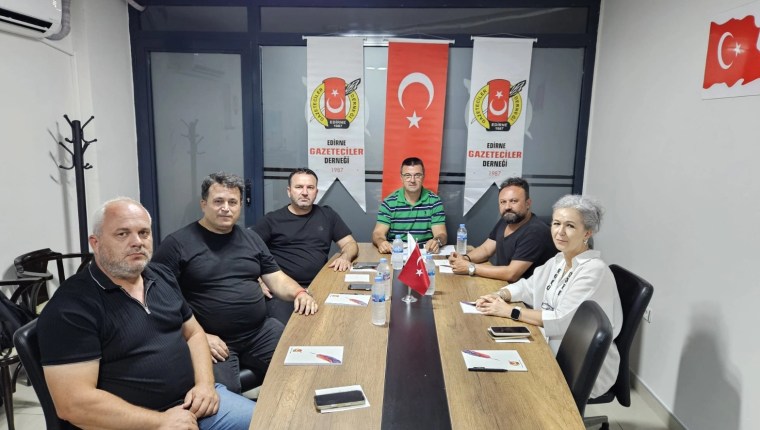 Edirne Gazeteciler Derneği Yeni Hizmet Yerinde Çalışmalarına Başladı